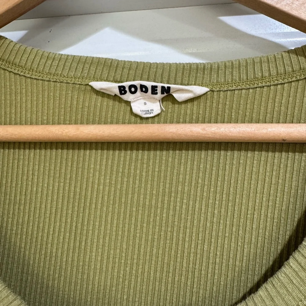 Boden Soft Ribbed Scoop Neck Top River Reed Green - Picture 3 of 7
